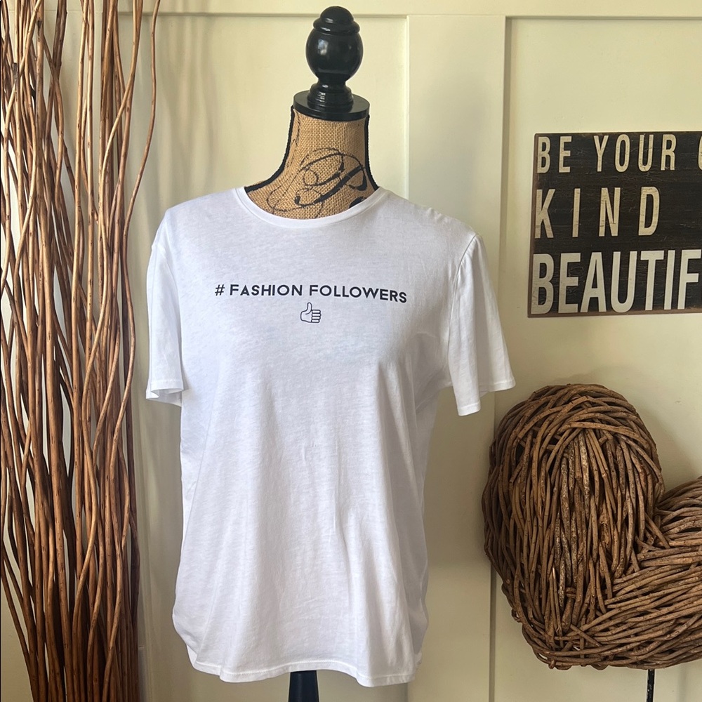 Zara White Graphic Tee #Fashion Followers